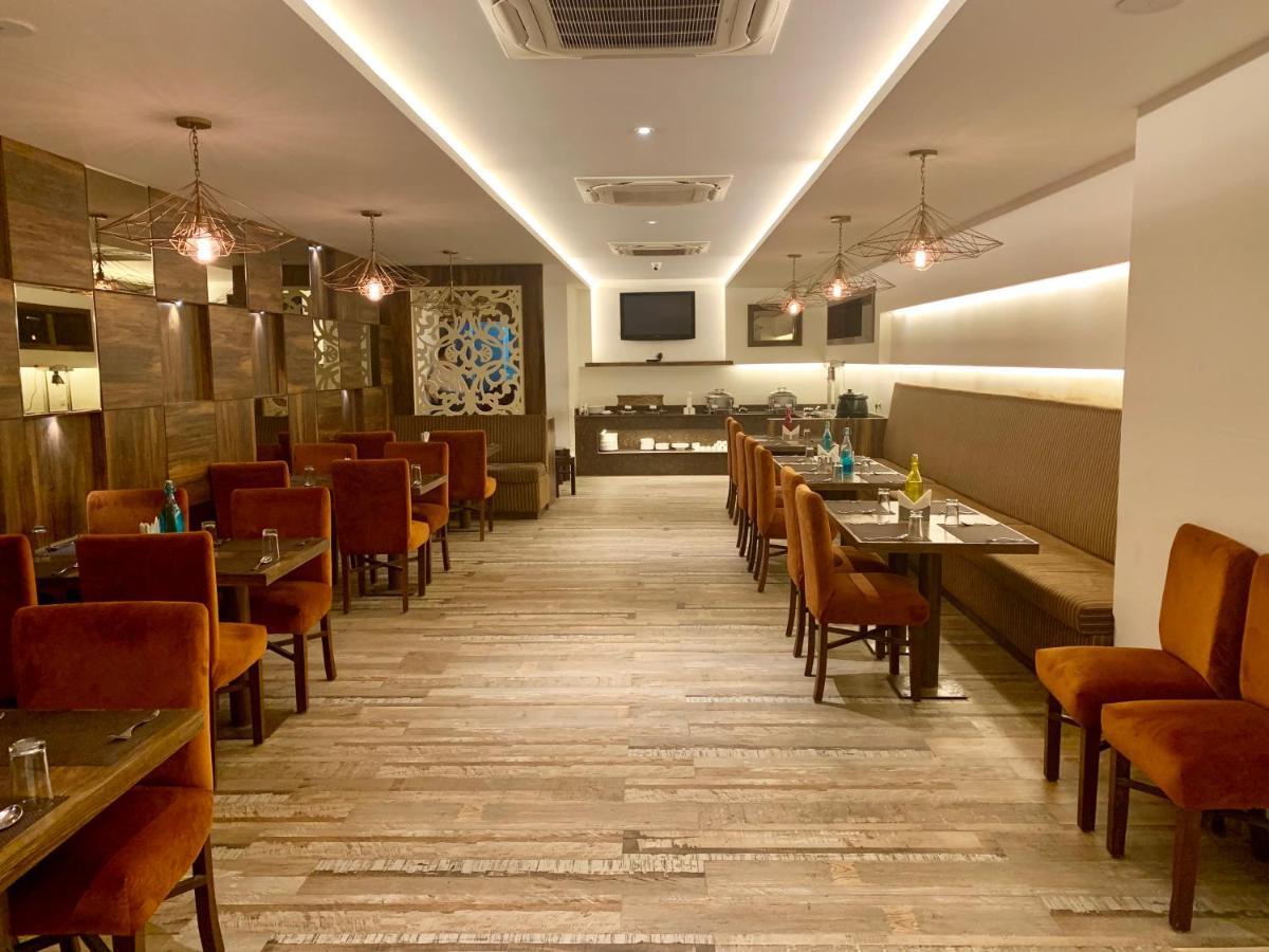 Hotel Amber Rudrapur Eksteriør billede